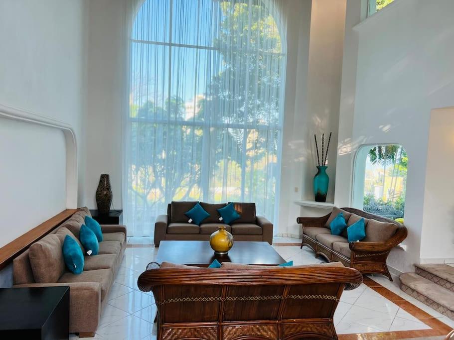 Villa Martha Garza Blanca - Heated Pool, Chef & Full Staff Included Puerto Vallarta Esterno foto